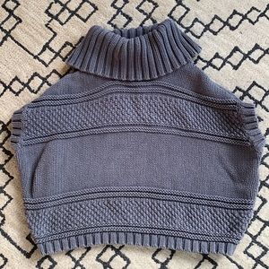 Sweater vest size 3T.